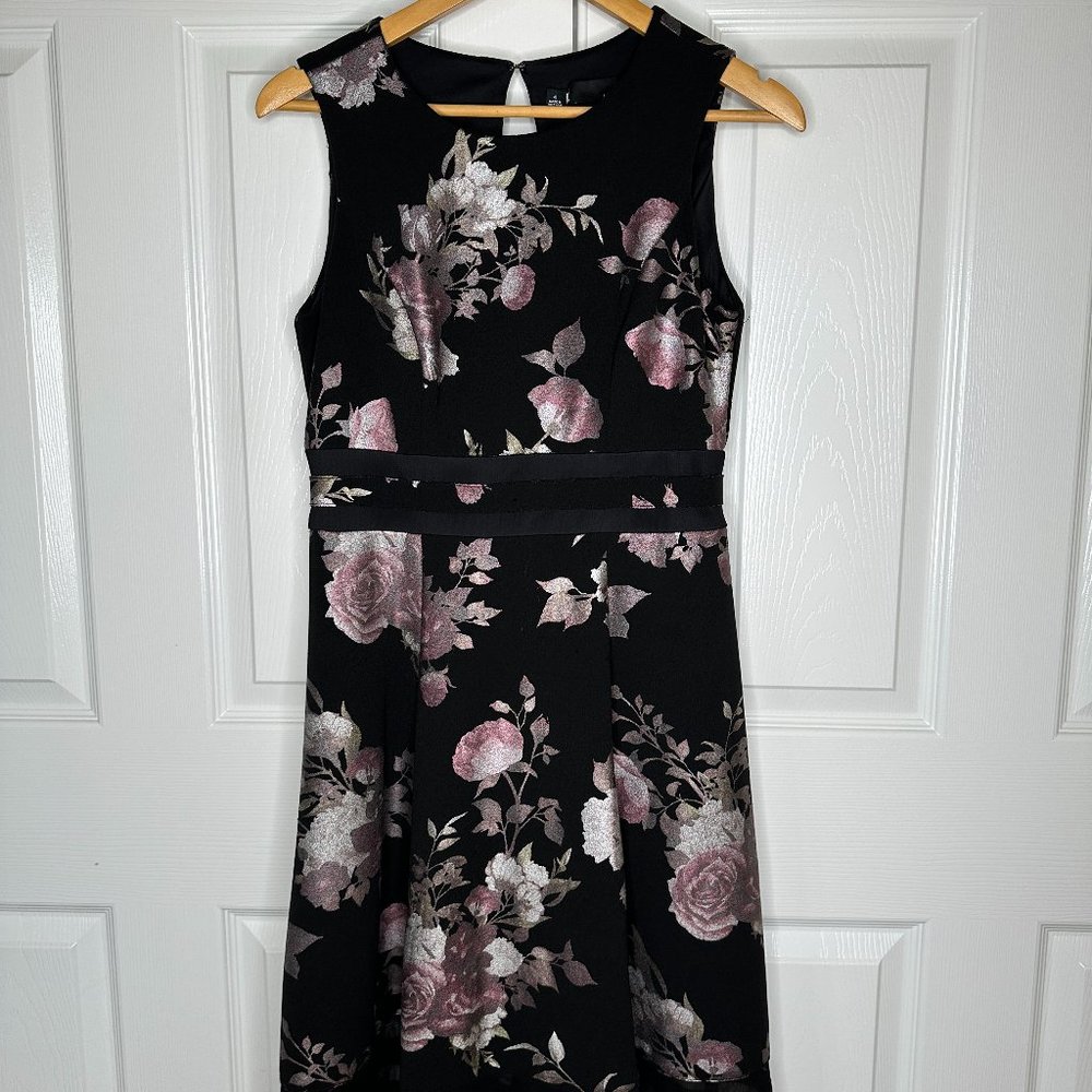 Leslie Fay Sleeveless Dress Size 4